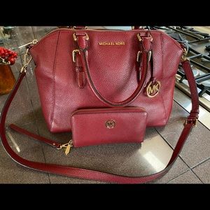 Michael Kors Red pebbled leather Purse and Wallet